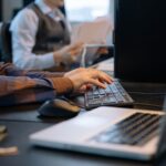 empregos e inteligência artificial no Brasil dados reais sobre substituição e relevância profissional